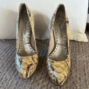 GIANNI BINI SNAKESKIN PRINT PATENT LEATHER ALMOND TOE PUMPS